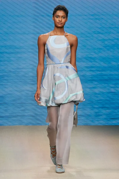 Look 21